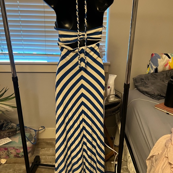 Bebe halter tie stripe dress - Picture 2 of 7
